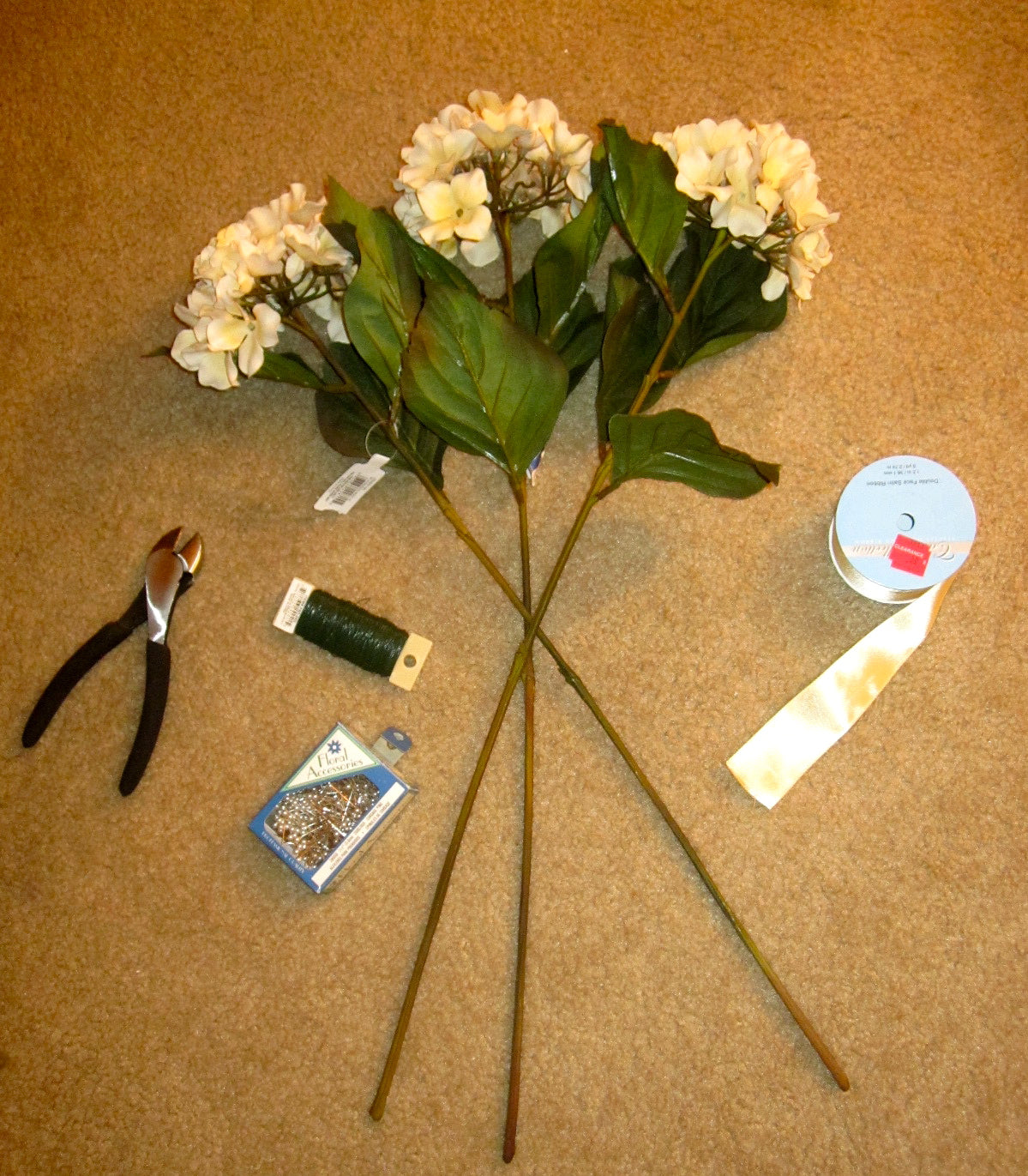 DIY: Wedding Bouquets (A 10 Step Tutorial)