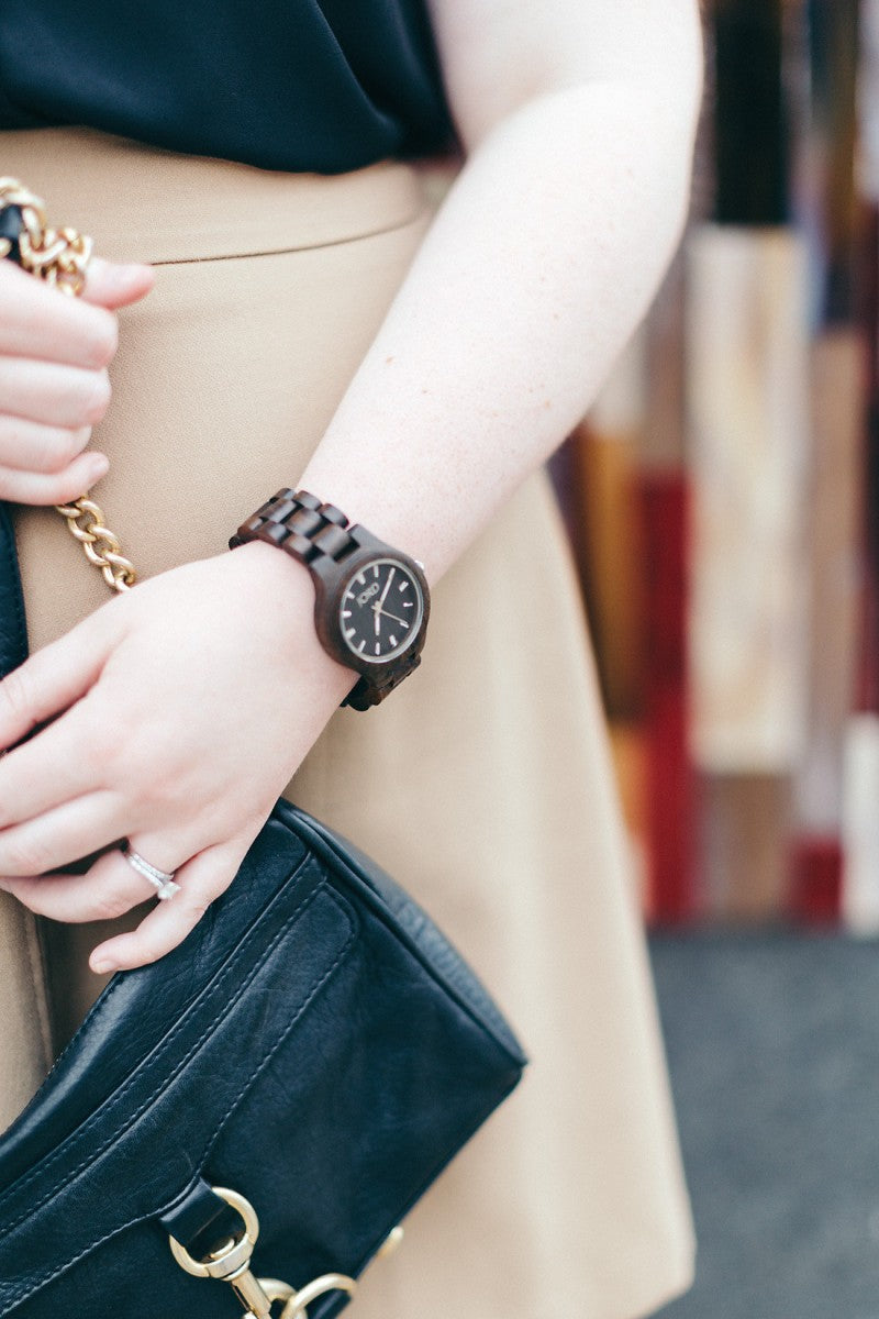 Black + Wood Look