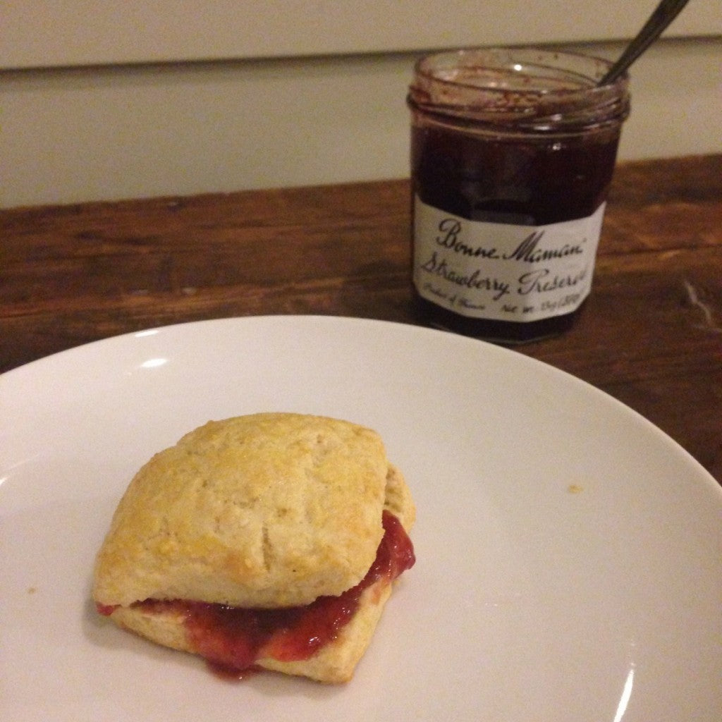 Petite Creme Biscuits with Jam Recipe