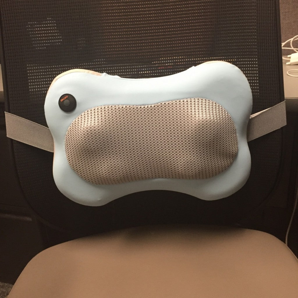 Relax the Back with a heated massage cushion