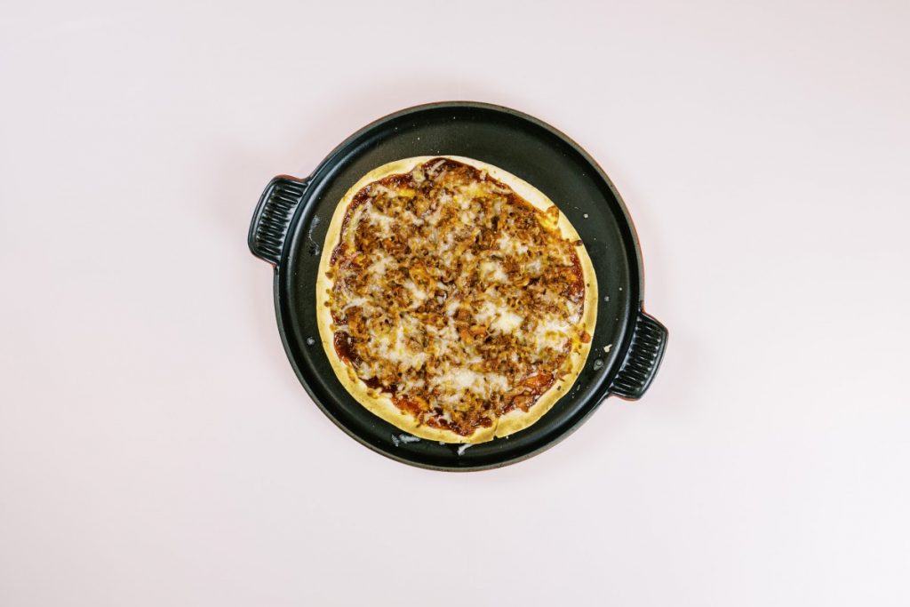 A BBQ Chicken Tortilla Pizza recipe that is perfect for summer entertaining. Made with Dorothy Lynch it's easy to make, quick to cook, and absolutely delicious.