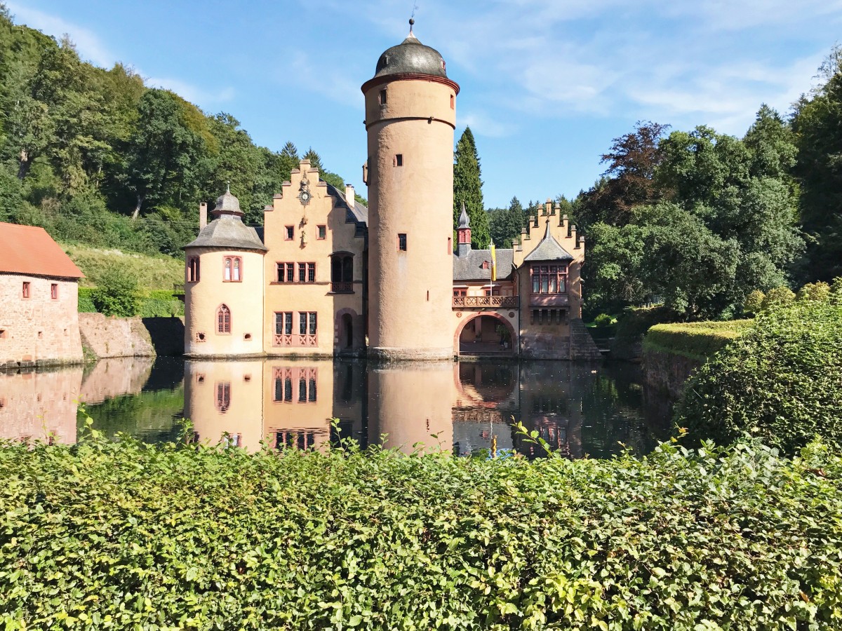 Mespelbrunn Castle Germany Her Heartland Soul