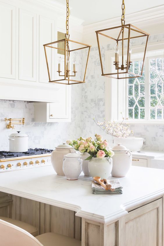 23 beautiful kitchens that will make you swoon - Her Heartland Soul