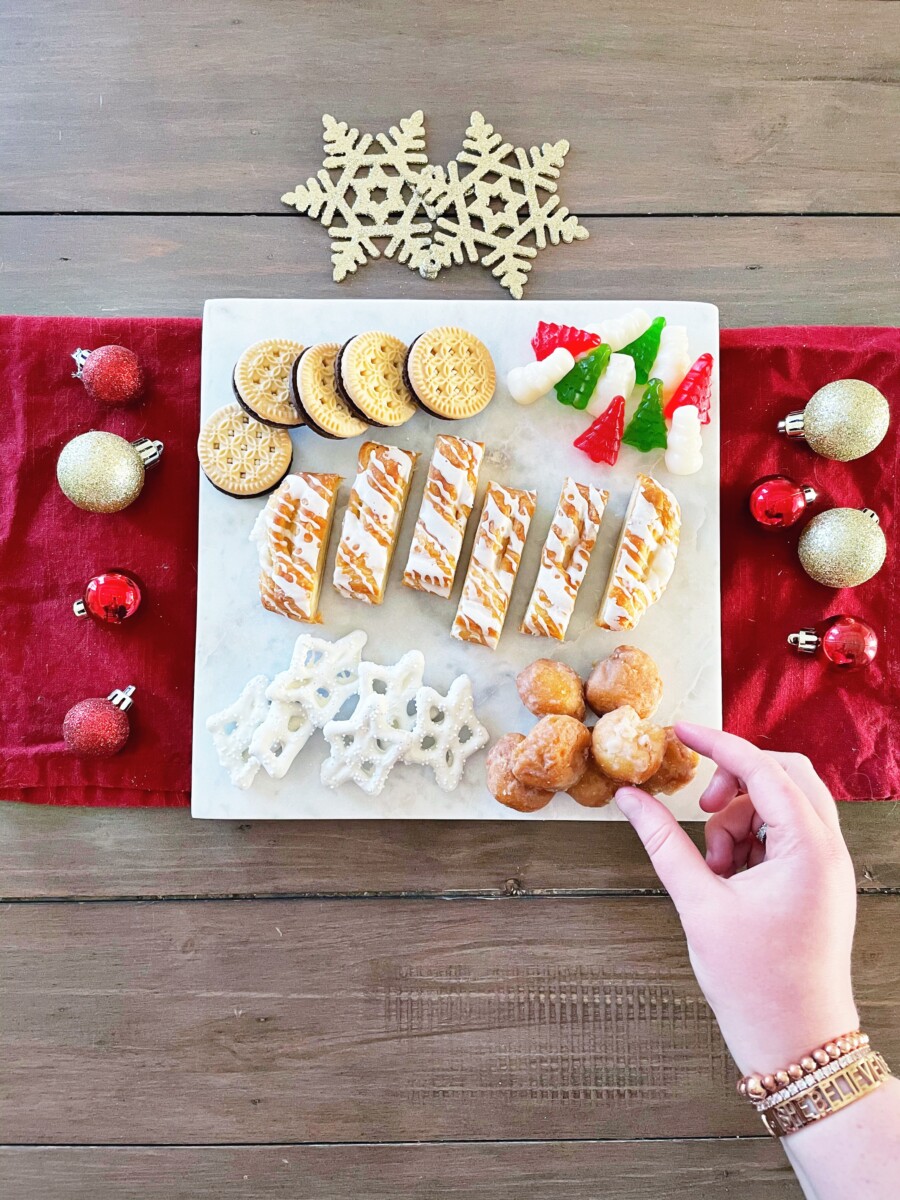 Christmas DIY dessert board