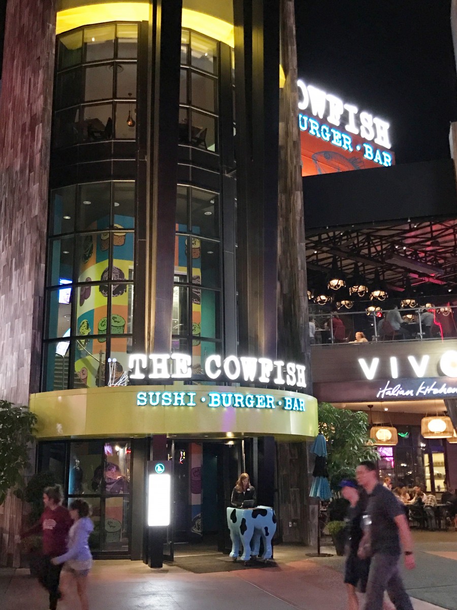 The Cowfish Sushi Burger Bar Universal Citywalk Orlando Her Heartland Soul