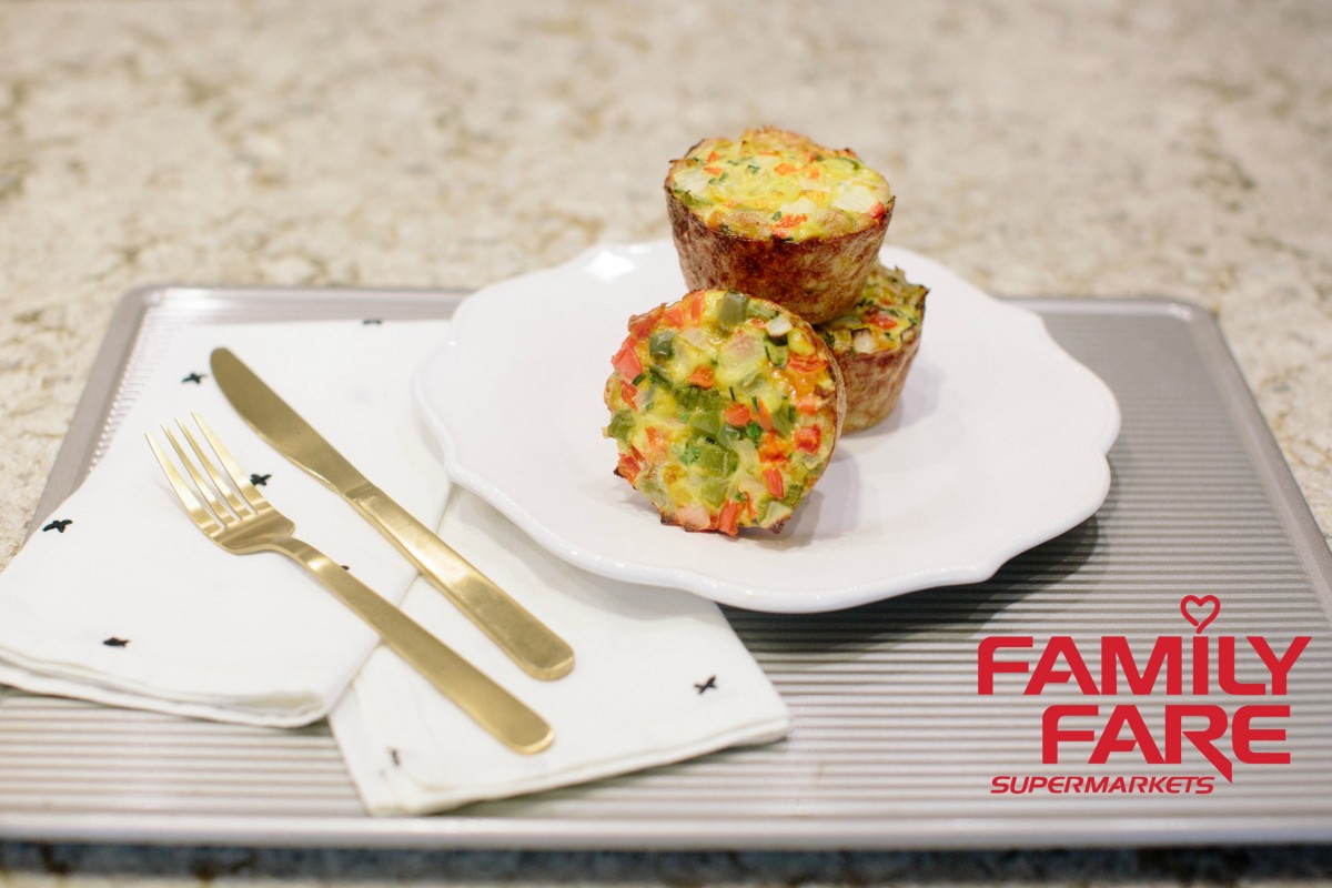 Tater Tot Breakfast Casserole Muffin Recipe Family Fare Her Heartland Soul